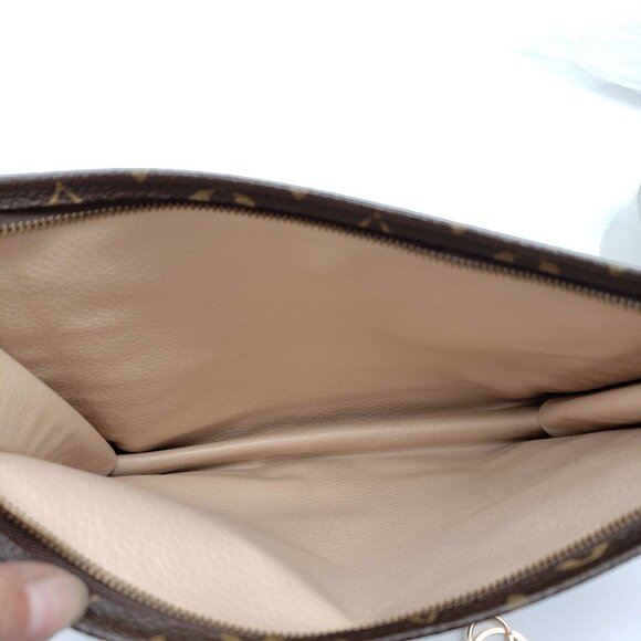 100% Authentic Louis Vuitton Poche toilette 26 Canvas Cosmetic Pouch 140-121324 - Picture 12 of 14